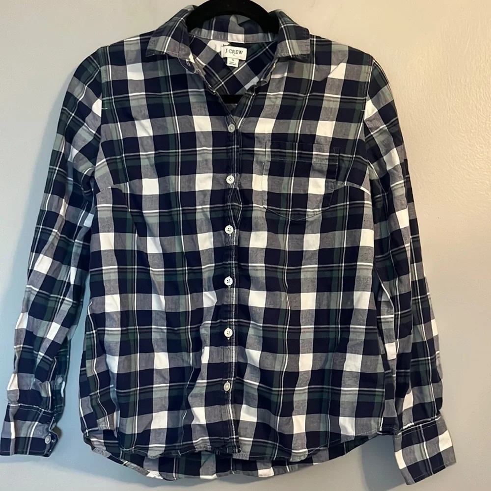 J. Crew Women's Flannel button-up Shirt in Boy Fit Size S